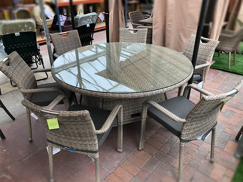 Stacking Round Rattan Dining Set in Cappuccino 6 Seater