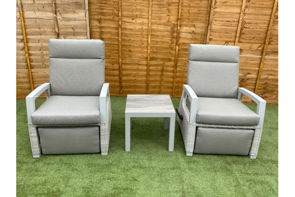 Metal Armed Reclining Rattan Bistro Set in Latte 2021