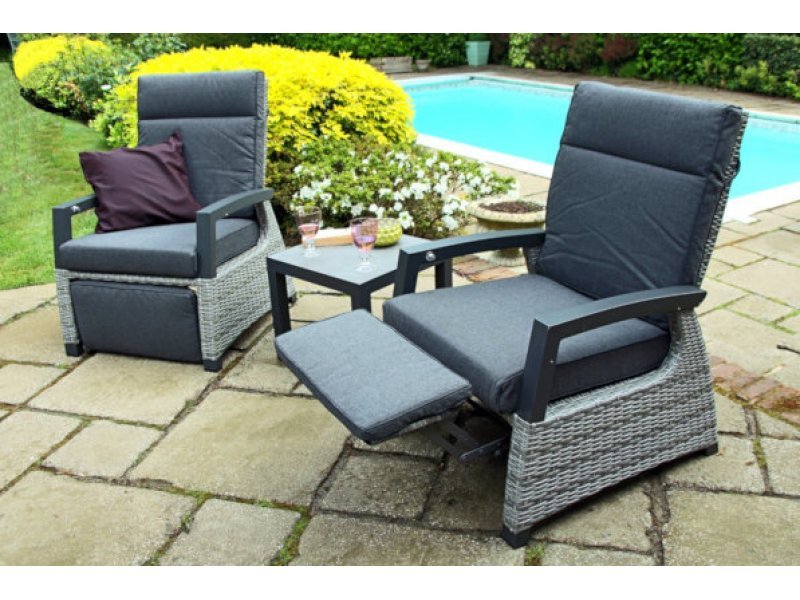 Metal shop outdoor recliner
