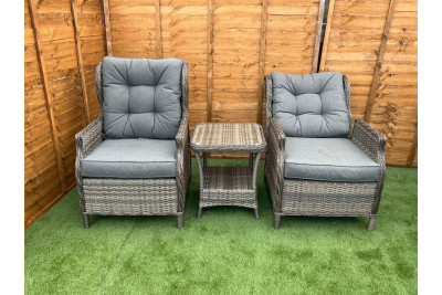 Sapcote Deluxe Reclining Set in Brown Rattan