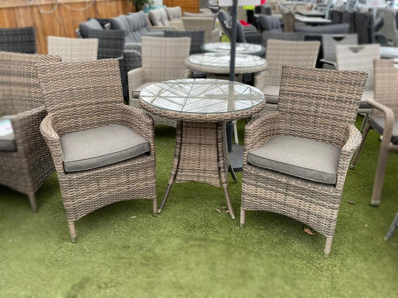 Rattan outlet bistro set