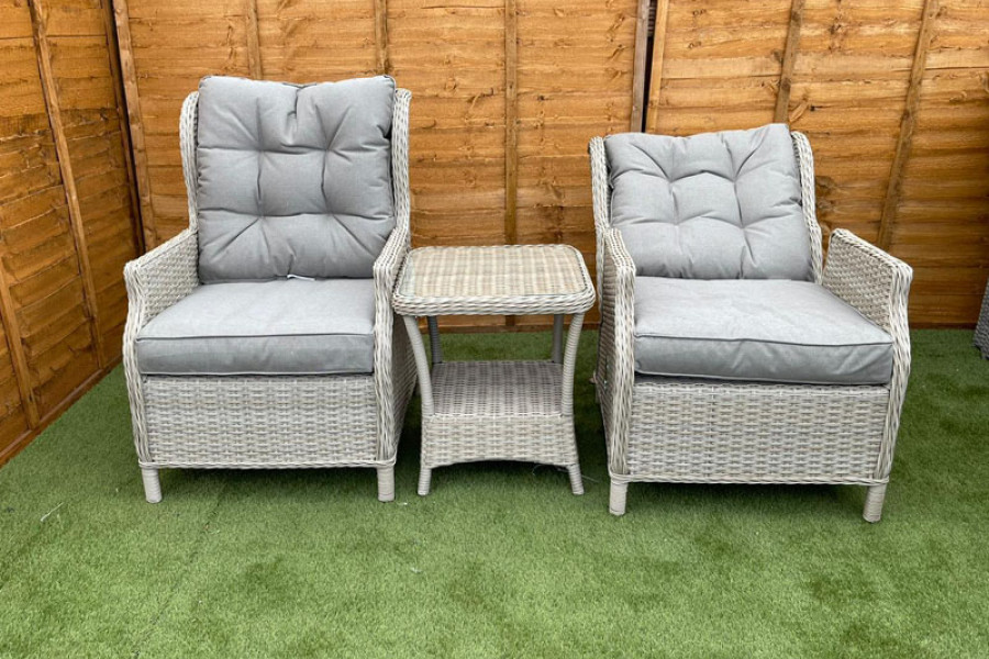 #AskGCS for Sapcote Deluxe Reclining Set in Natural Rattan