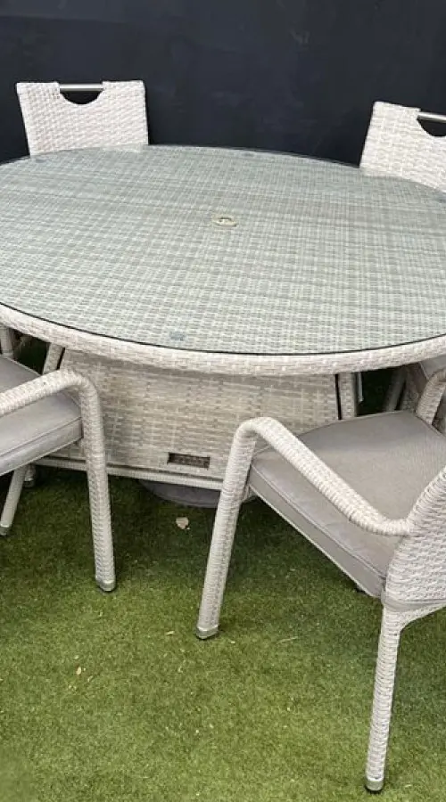 Customer Reviews for Sharnford Stacking 6 Seater Round Rattan Dining Set in Latte 