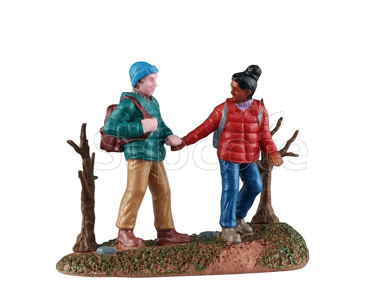 Lemax Hiking Couple – Vail Village Figurine