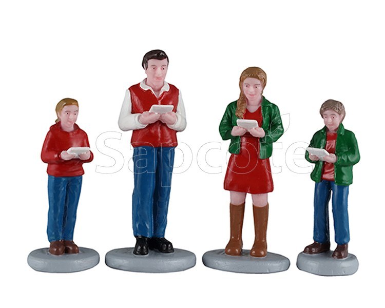 Lemax Caroling Family – Village Figurine Set of 4